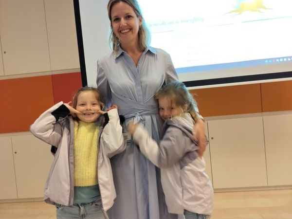 L2 - BEROEPEN: Op bezoek in het Jan Ypermanziekenhuis bij de mama van Annabelle en Rosalie